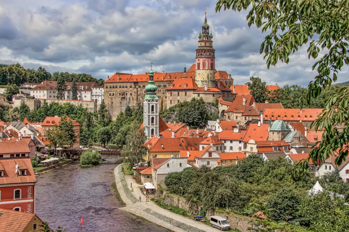 Essential Tips for Traveling to Czech republic: What You Must Know